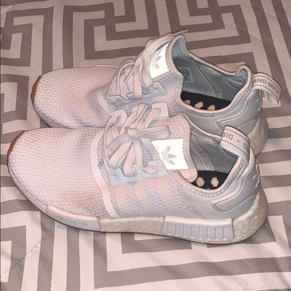 white adidas nmd
